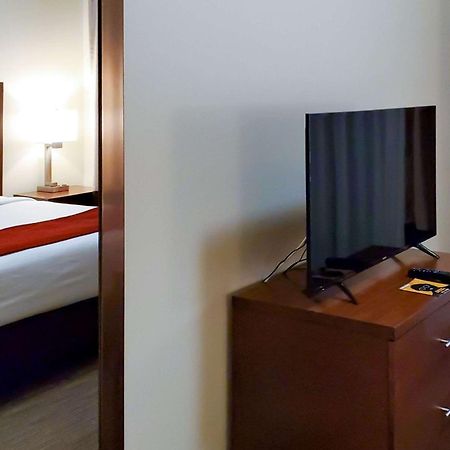 Comfort Inn & Suites Tempe Phoenix Sky Harbor Airport Bagian luar foto