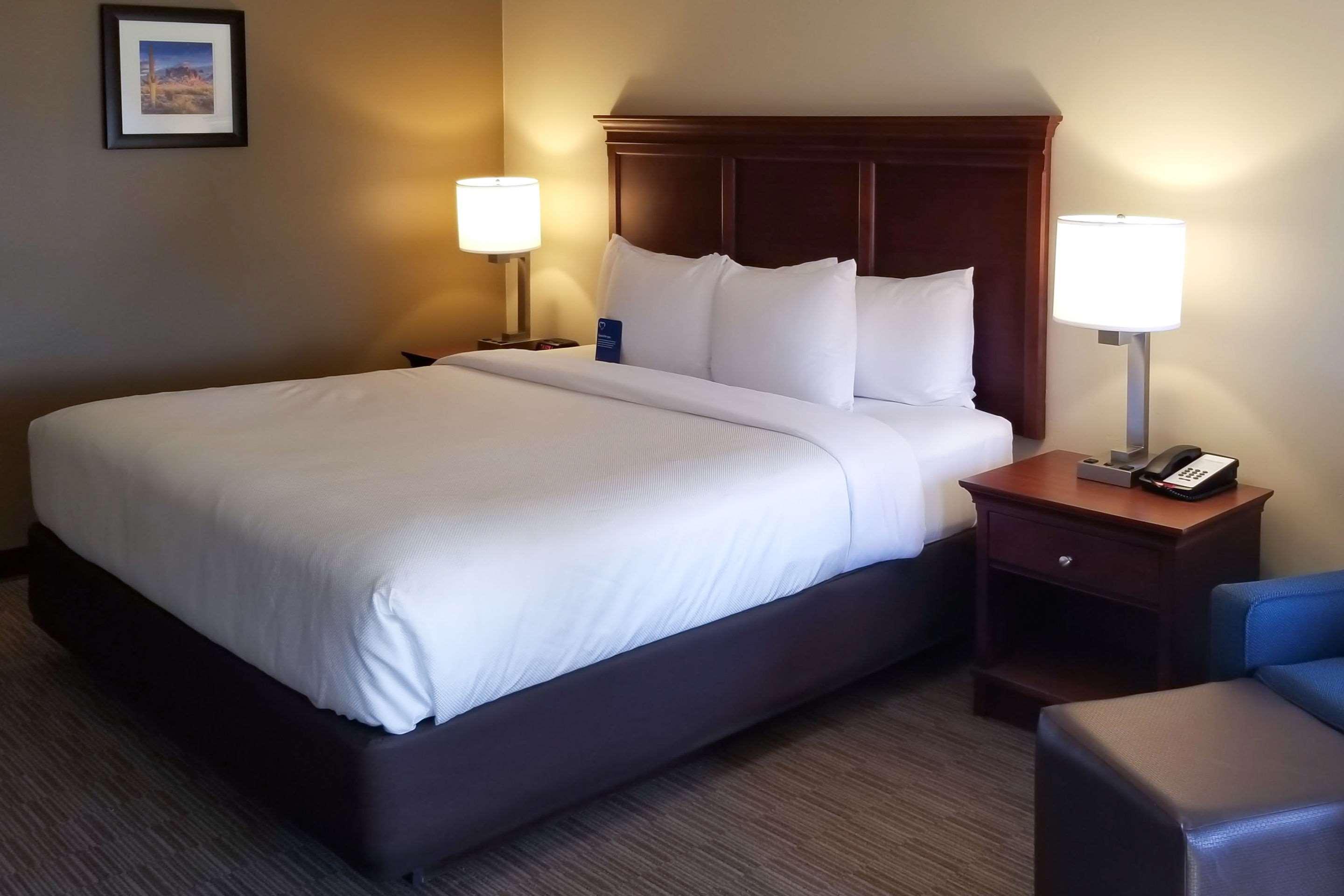 Comfort Inn & Suites Tempe Phoenix Sky Harbor Airport Bagian luar foto