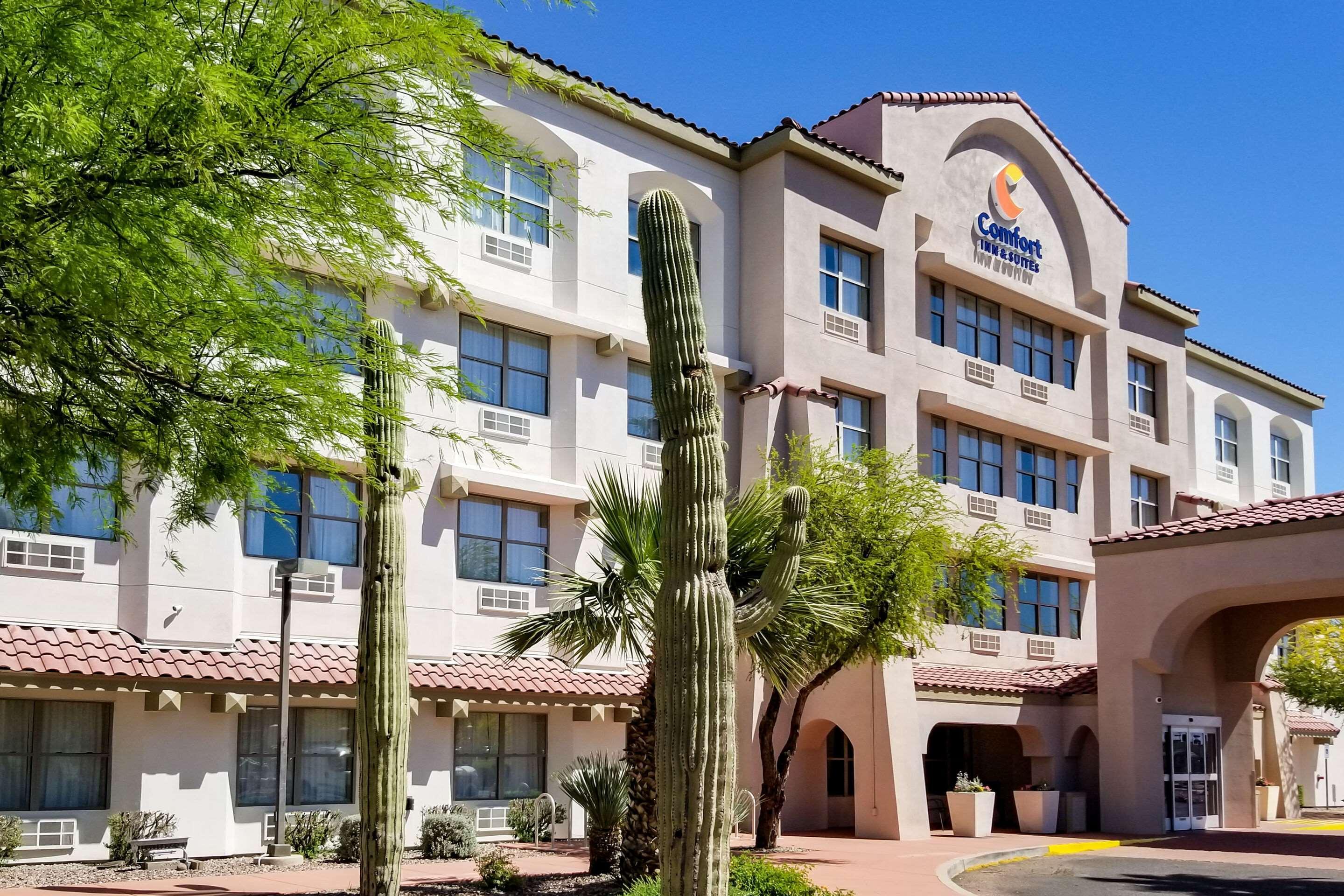 Comfort Inn & Suites Tempe Phoenix Sky Harbor Airport Bagian luar foto