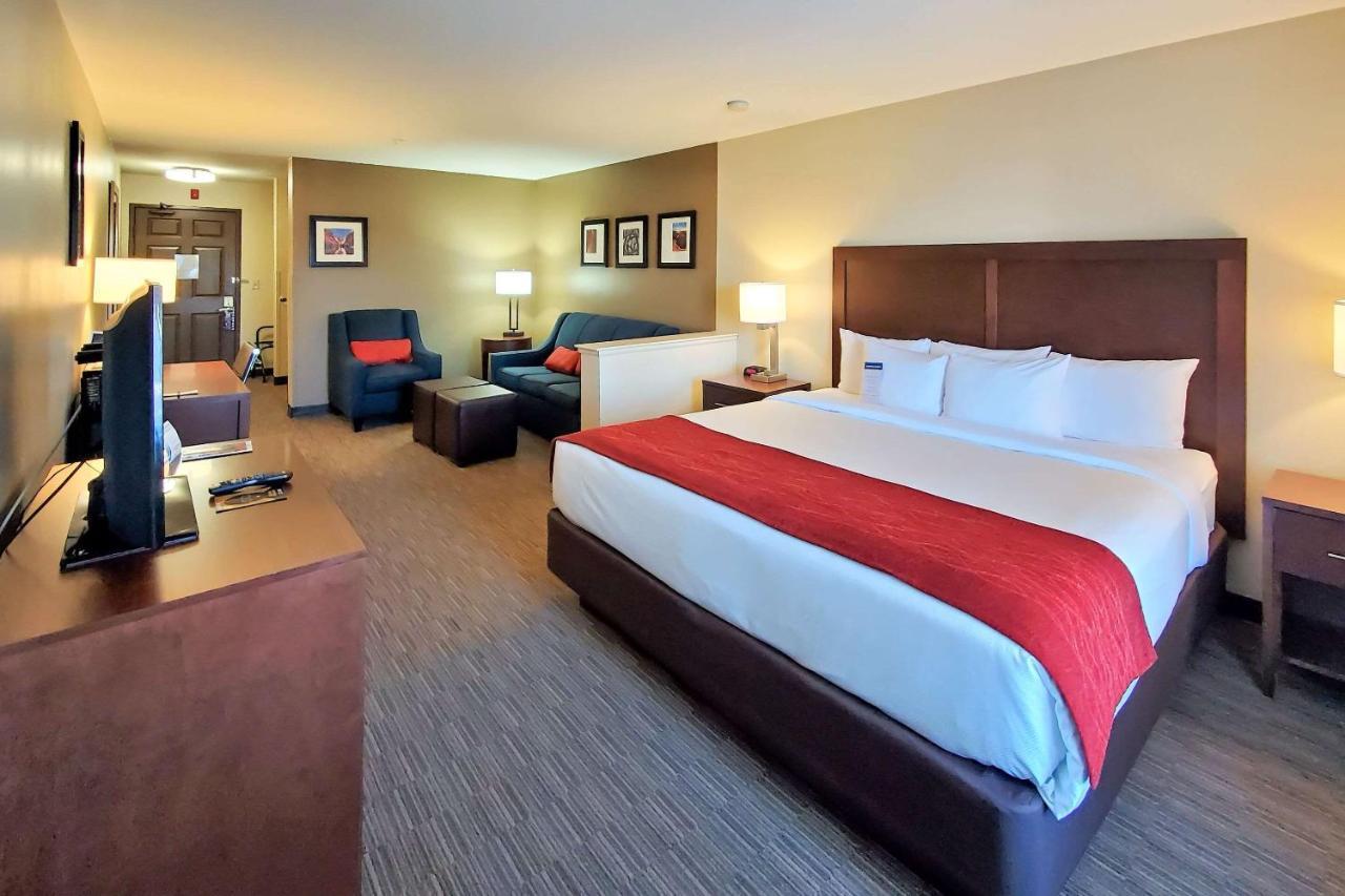 Comfort Inn & Suites Tempe Phoenix Sky Harbor Airport Bagian luar foto