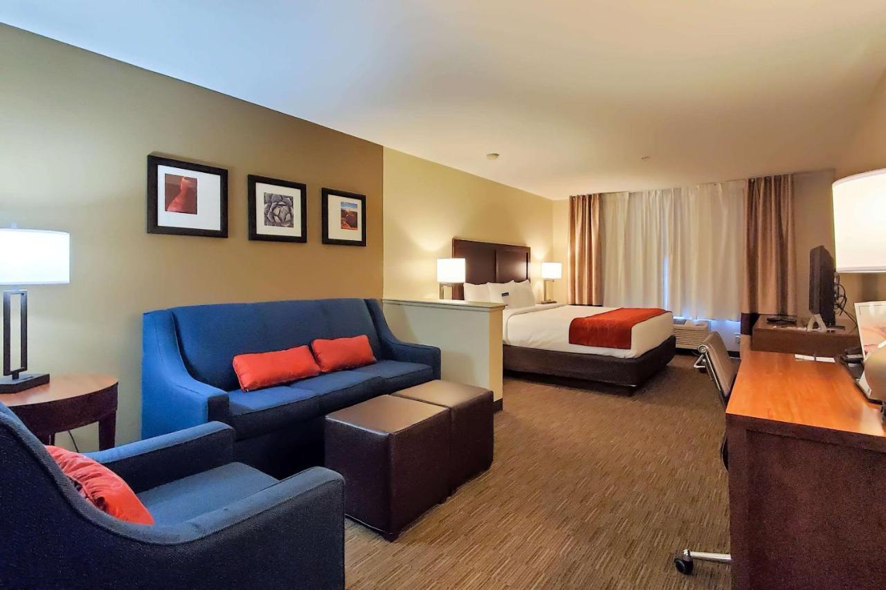 Comfort Inn & Suites Tempe Phoenix Sky Harbor Airport Bagian luar foto
